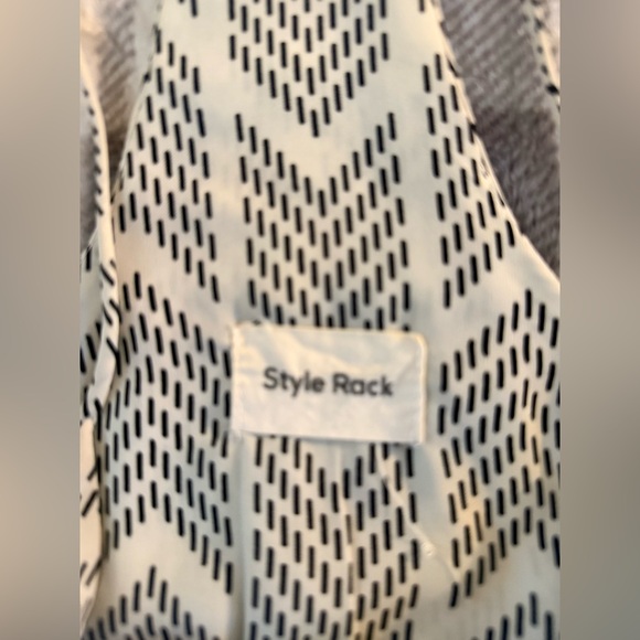 Style Rack Cream and Black Chevron Racerback Tank Top - Picture 2 of 3